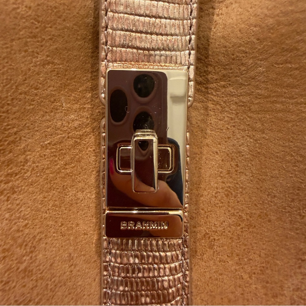 Brahmin Unique Tan Hobo Bucket Bag Metallic Trim With Authentication Card - Picture 5 of 16